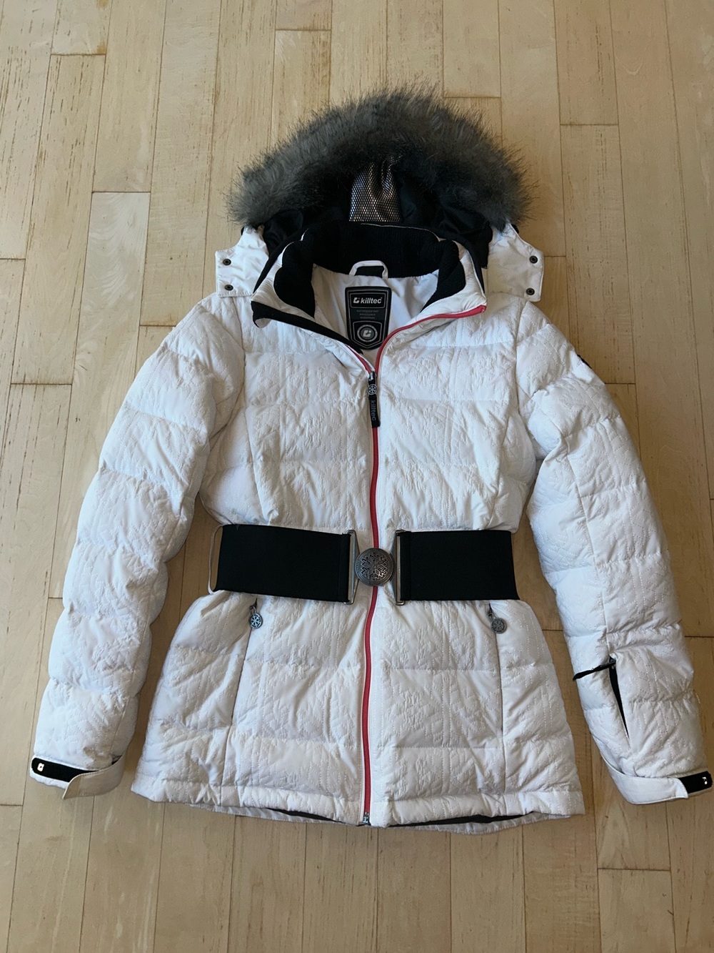 Killtec Women’s Quilted Puffer Belted Ski Hooded Jacket White Size Small